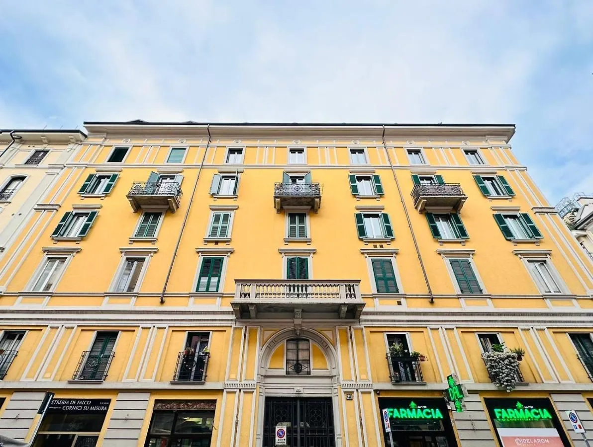 Comecasa Studio Panfilo Milan 0*,  Italy